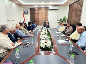 MINISTER OF FINANCE VISITS YCA (1)